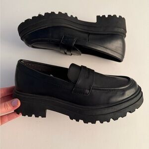 A New Day Black Chunky Sole Penny Loafers - Women 7.5